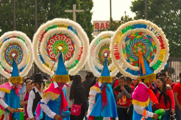 Dandy headdresses